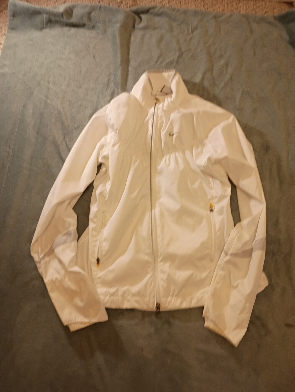 Running Jacket - Picture 1 of 2